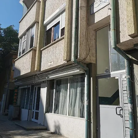 Asparuh Central Place *