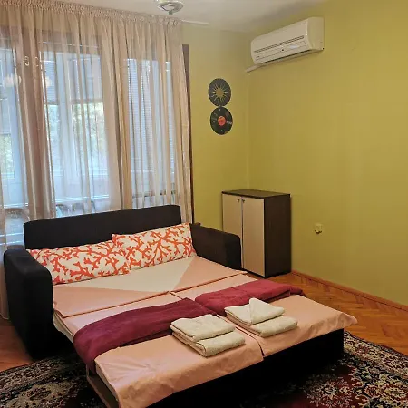 Asparuh Central Place Apartment Plovdiv